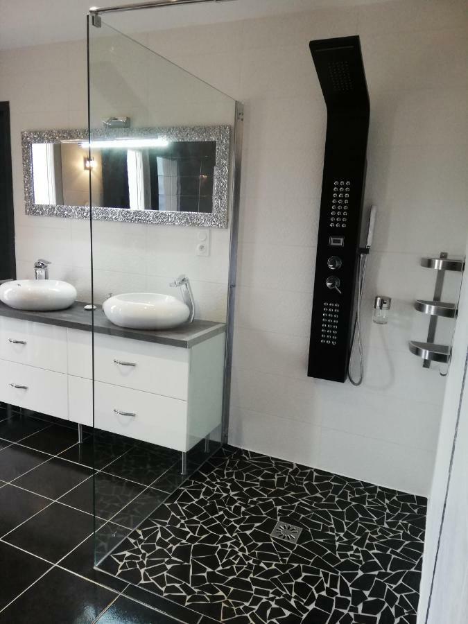 Chambres D'Hotes Luxe Et Serenite Theize Kültér fotó